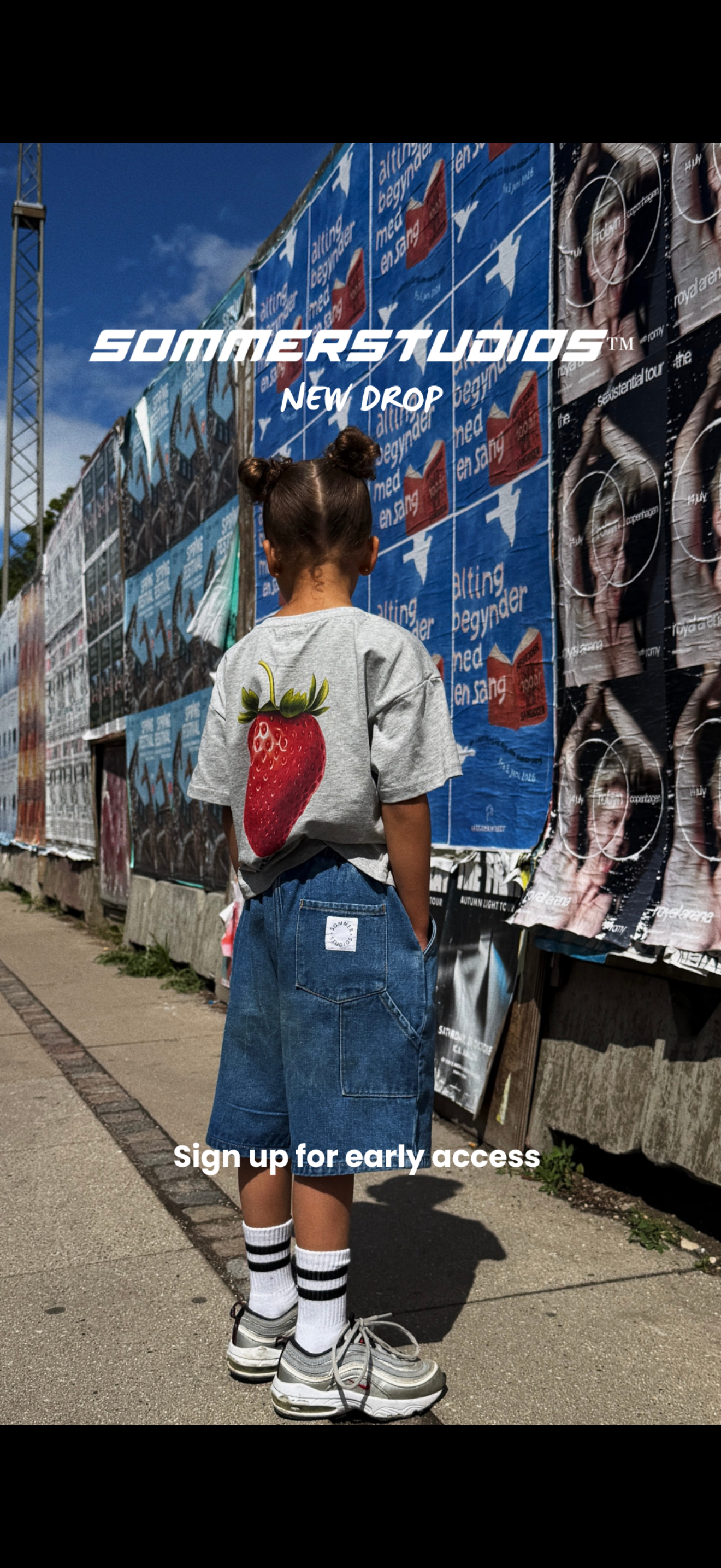 Berry Tee